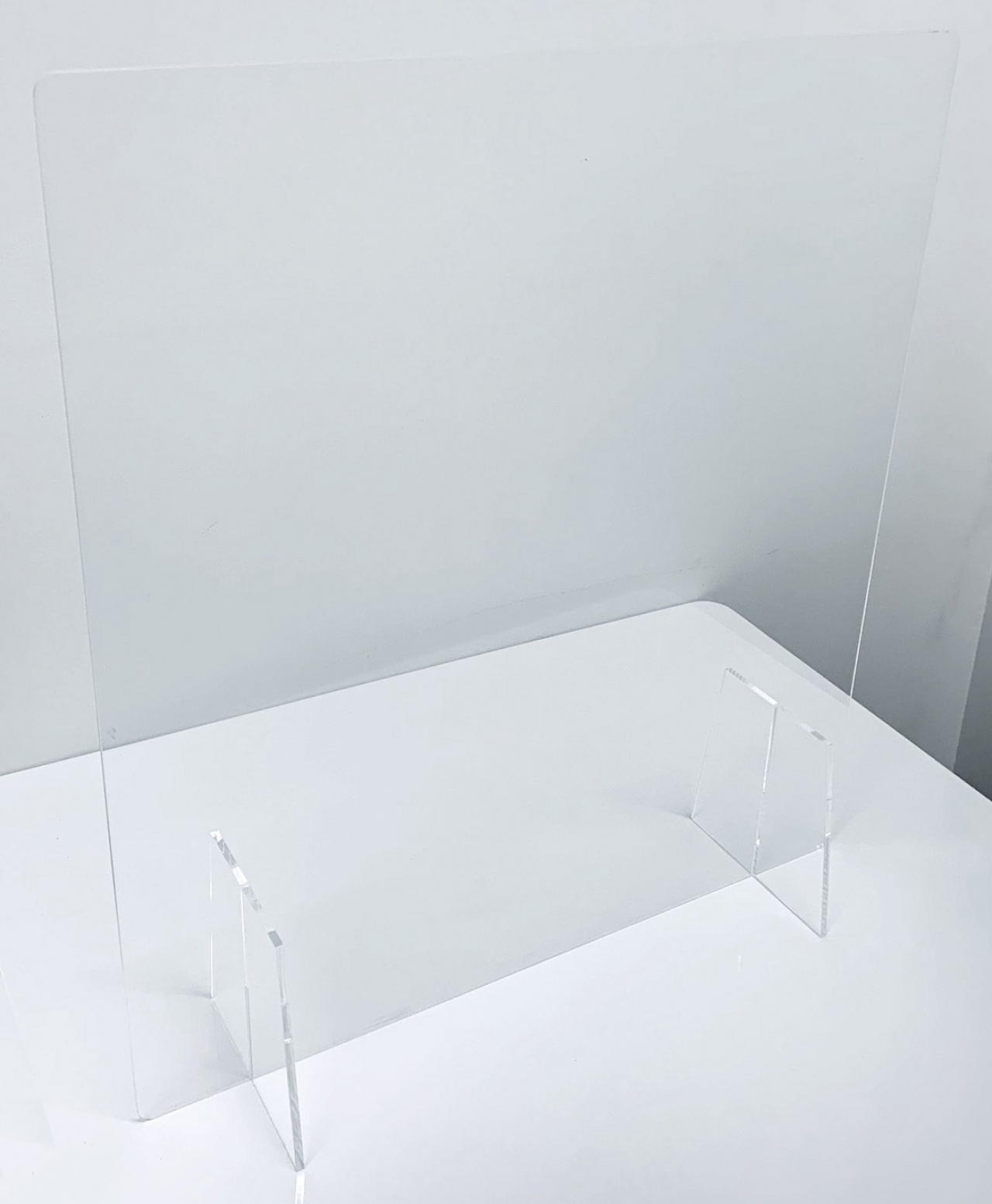 透明度の高いアクリルを使用しています。